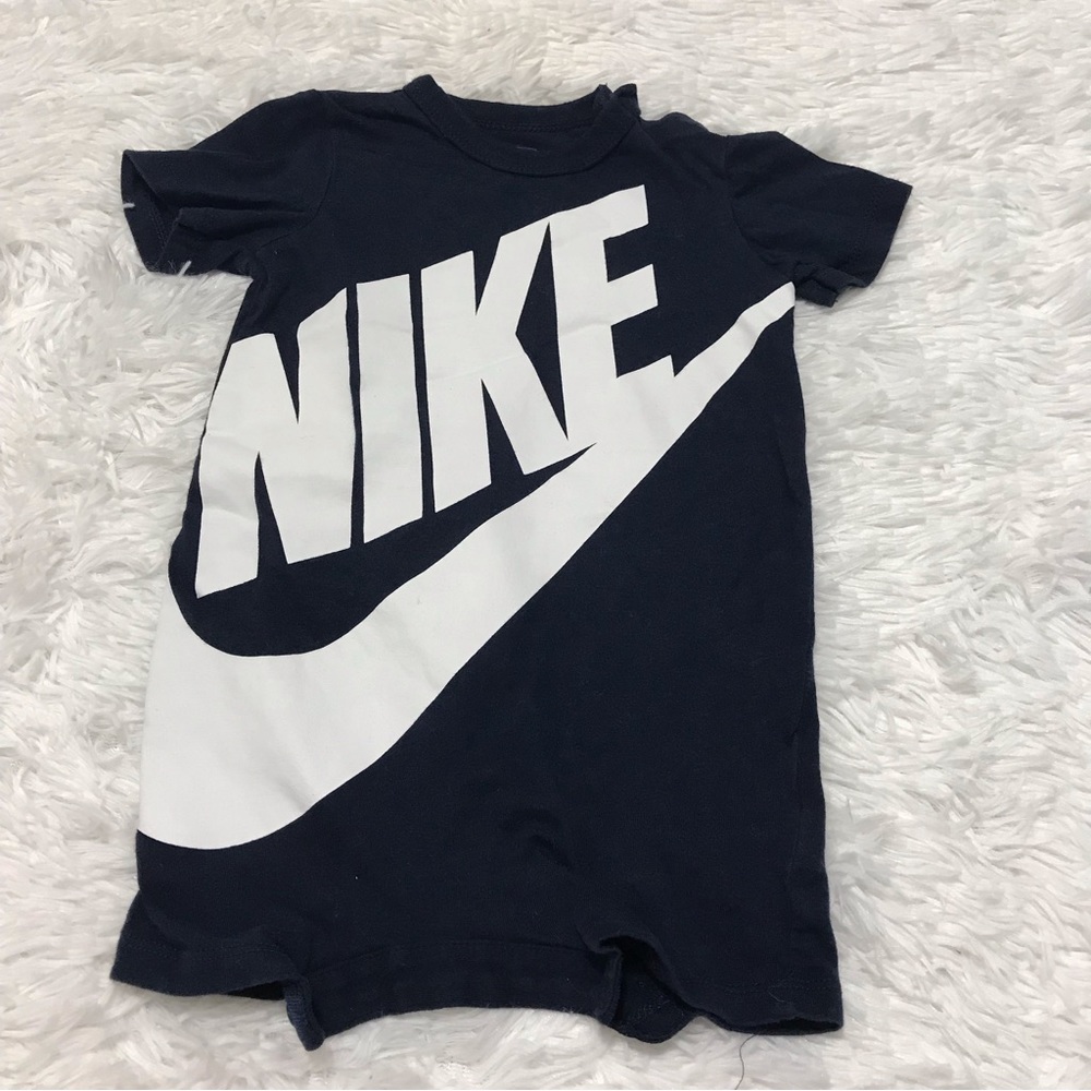 Nike | Blue tee Onesie for babies sz 6-9 mos, navy